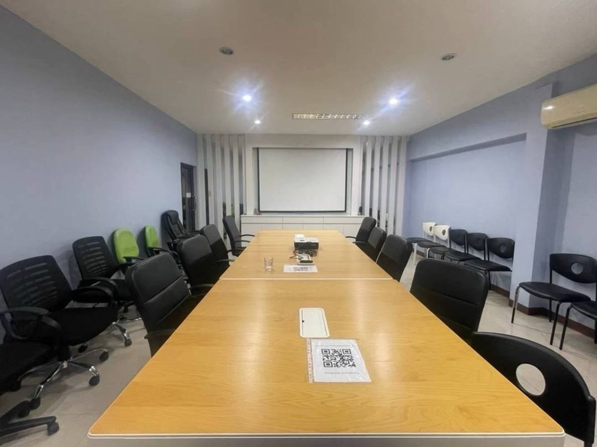 For SaleOfficeNonthaburi, Bang Yai, Bangbuathong : sell!!  3 -story office building with warehouses are located in the Arunsu Project. Factoryland  Kanchanaphisek Road, Bang Bua Thong, Nonthaburi, area 302.3 square wah