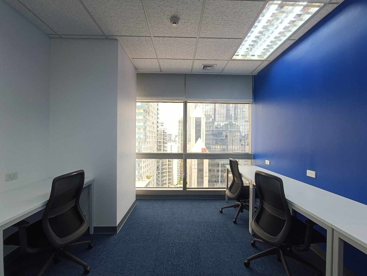 For RentOfficeSukhumvit, Asoke, Thonglor : Service Office Office area for rent Asoke Serviced Office. Beautifully decorated, ready to go to the Serm -Mitr Tower Sukhumvit21 Asoke building. The area for 1 - 50 people (starting at 10,000 baht) near the Asoke BTS, MRT Sukhumvit 21  