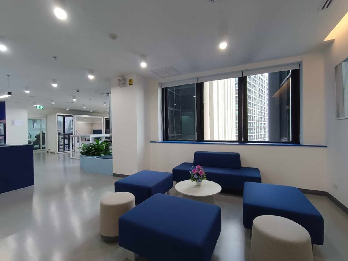 ให้เช่าสำนักงานอารีย์ อนุสาวรีย์ : เซอร์วิสออฟฟิศ พื้นที่สำนักงานให้เช่า อารีย์ Serviced Office พื้นที่เริ่มต้นสำหรับ 1 - 50 ท่าน ตกแต่งสวย พร้อมเข้าอยู่ อาคาร เอส.พี บิ้วดิ้ง (ไอบีเอ็ม) - S.P. Building (IBM Building) ใกล้รถไฟฟ้า BTSอารีย์, พหลโยธิน, สนามเป้า