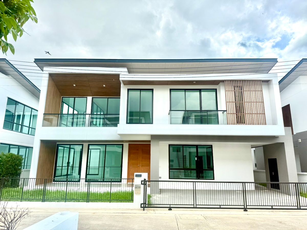 ขายบ้านปทุมธานี รังสิต ธรรมศาสตร์ : 🏡 ขายบ้านเดี่ยวหรูไทป์ใหญ่ มือ1 จากโครงการ ราคา 9.5 จาก 13.9 แปลงโปรหลังเดียวของโครงการ  The Eternity Greenwood รังสิต-วงแหวน 