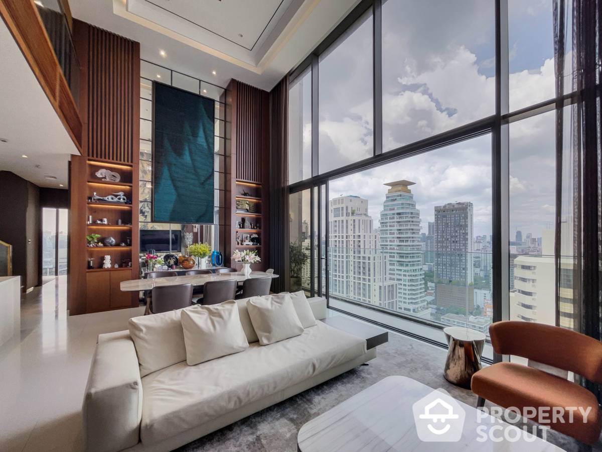 For SaleCondoSukhumvit, Asoke, Thonglor : 3-BR Condo at Vittorio Sukhumvit 39 near BTS Phrom Phong