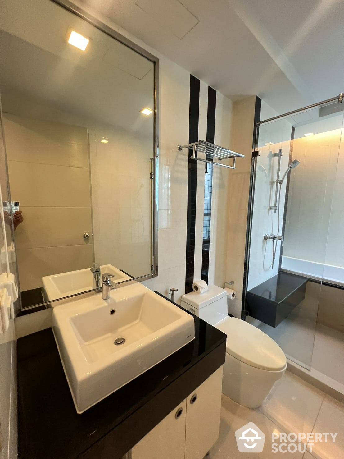 For RentCondoSukhumvit, Asoke, Thonglor : 1-BR Condo at Beverly 33 near BTS Phrom Phong