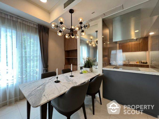 For SaleCondoSukhumvit, Asoke, Thonglor : 2-BR Condo at La Vie En Rose Place Condominium near BTS Thong Lor