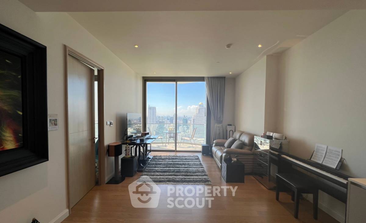 For RentCondoWongwianyai, Charoennakor : 1-BR Condo at Magnolias Waterfront Residences near BTS Saphan Taksin