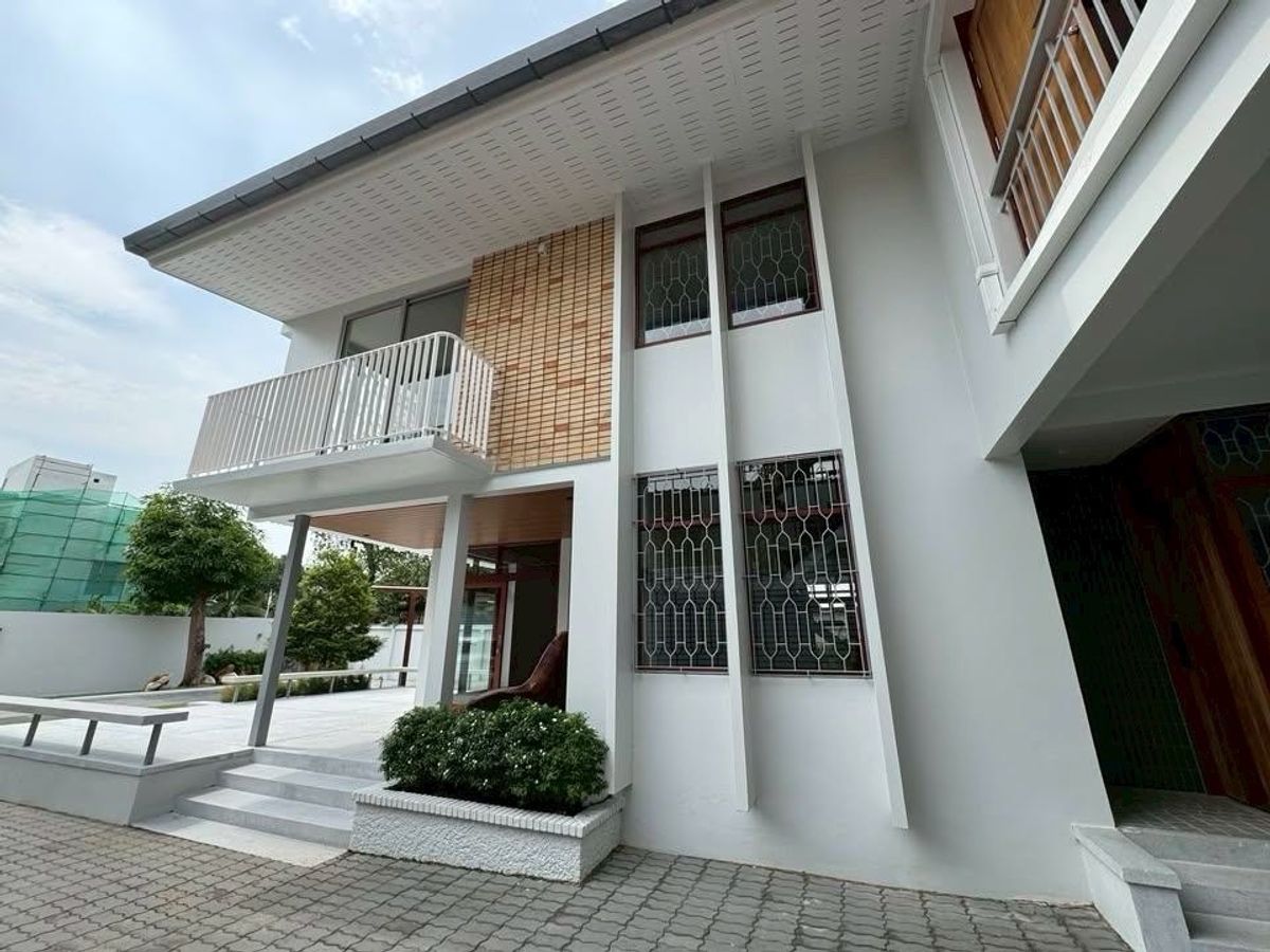 ให้เช่าบ้านอ่อนนุช อุดมสุข : Single house for rent 