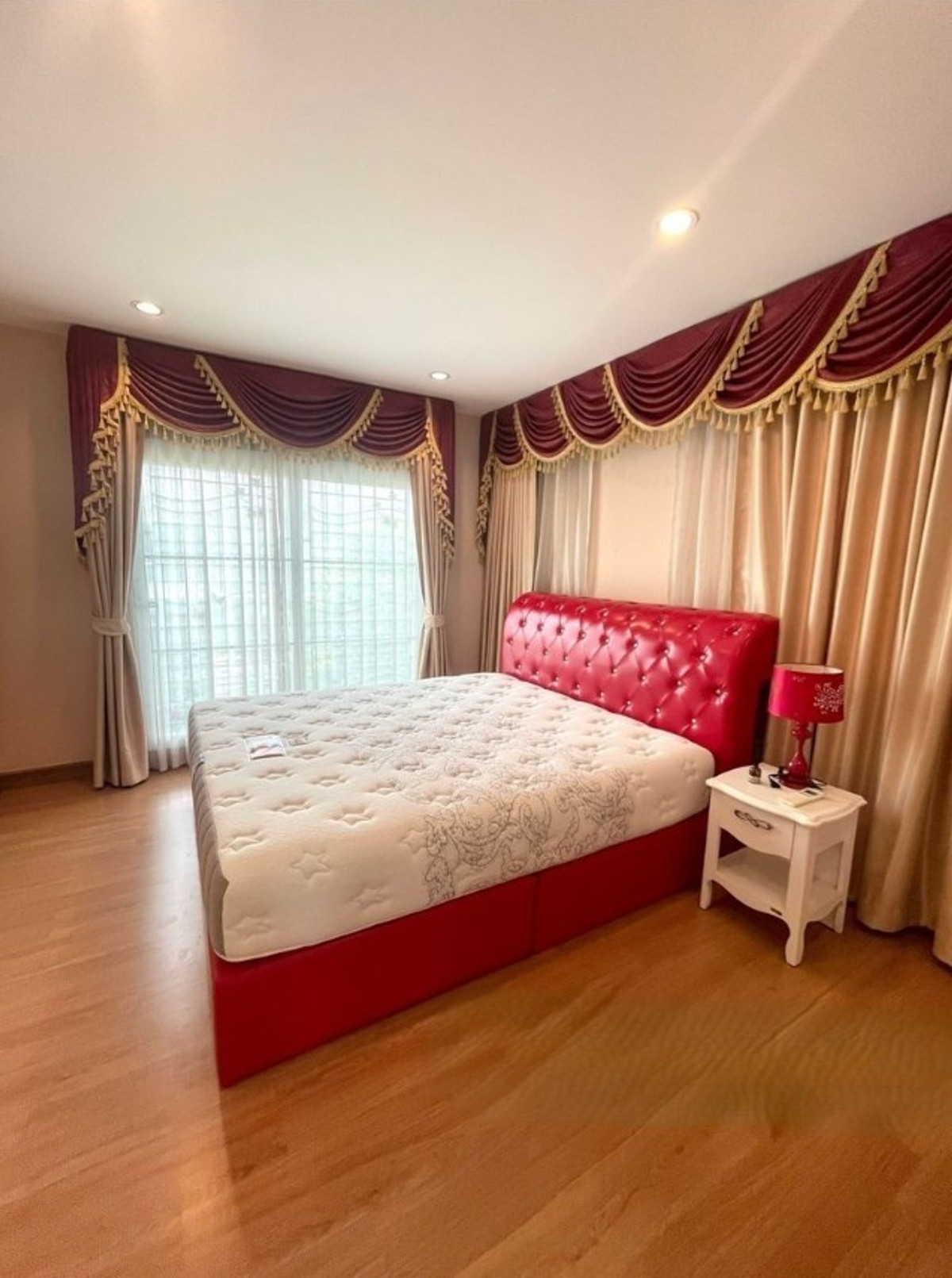 ให้เช่าบ้านปทุมธานี รังสิต ธรรมศาสตร์ : บ้านเดี่ยว 3ห้องนอน ซอยคลองหลวง17 ตรงข้ามกองกษาปณ์ ใกล้ ม.กรุงเทพ เฟอร์ครบ พร้อมอยู่