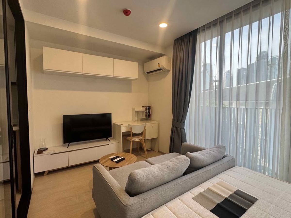 ให้เช่าคอนโดสุขุมวิท อโศก ทองหล่อ : 🏡 ให้เช่าคอนโดย่านสุขุมวิท @Noble Ambience Sukhumvit 42 | ห้องใหญ่ สงบเป็นส่วนตัว ใกล้ BTS เอกมัย เพียง 350 เมตร | ราคาเพียง 18,000 บาท/เดือน