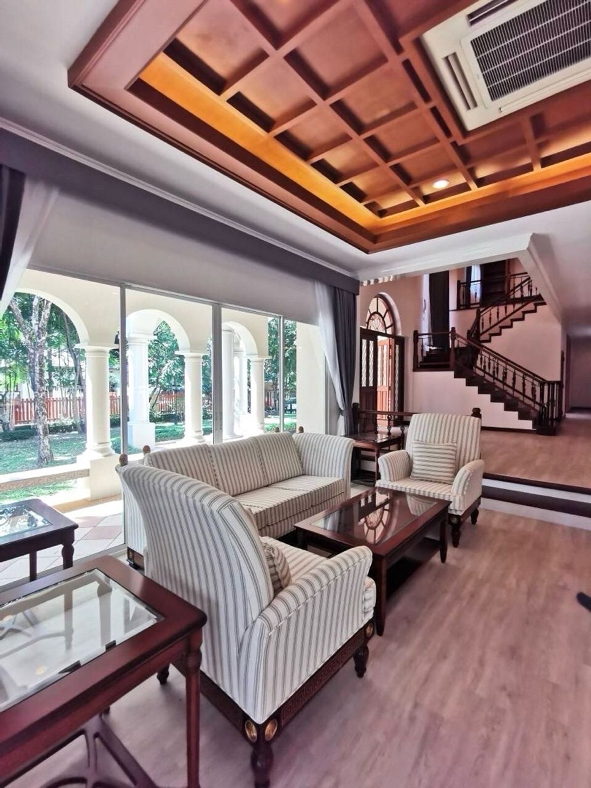 ให้เช่าบ้านบางนา แบริ่ง ลาซาล : ให้เช่า!! บ้านเดี่ยวหรูระดับระดับ Luxury โครงการพฤกษ์ภิรมย์รีเจ้นท์สุขุมวิทในเครือควอลลิตี้เฮ้าส์บนเนื้อที่ 542.4 ตารางวาพร้อมสระว่ายน้ำส่วนตัว 4 ห้องนอน 7 ห้องน้ำ