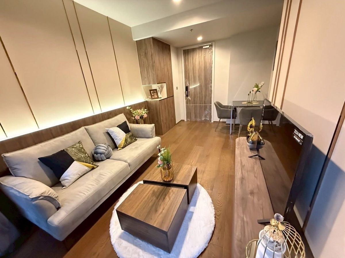 ให้เช่าคอนโดสุขุมวิท อโศก ทองหล่อ : 🔥Rent 1BR big size🔥Ideo Q 36🔥39,000/month🔥Floor15 44sqm🔥