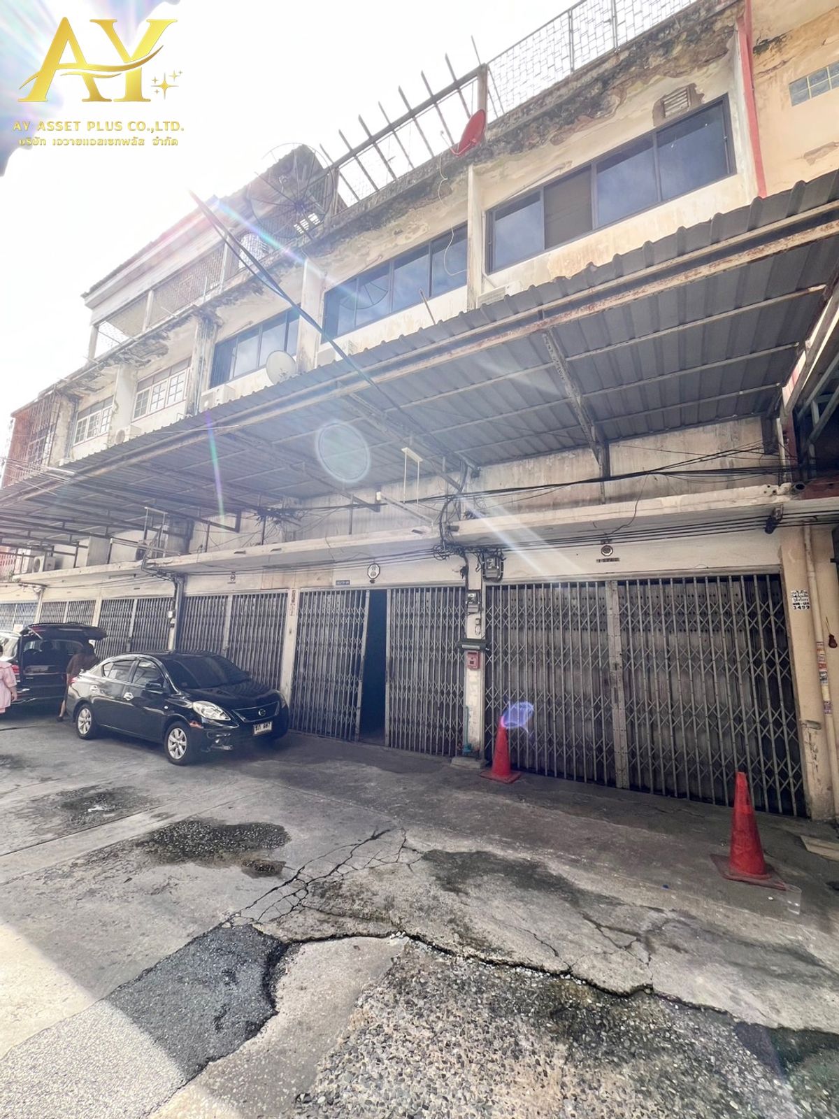 For SaleShop HousePinklao, Charansanitwong : 🏡🏡 V -3 commercial building, 3 booths, Charan Sanitwong 15, Bangkok Yai, Bangkok 42.9 sq.w., Para Special Pia V 18.5 M (selling including 3 booths)