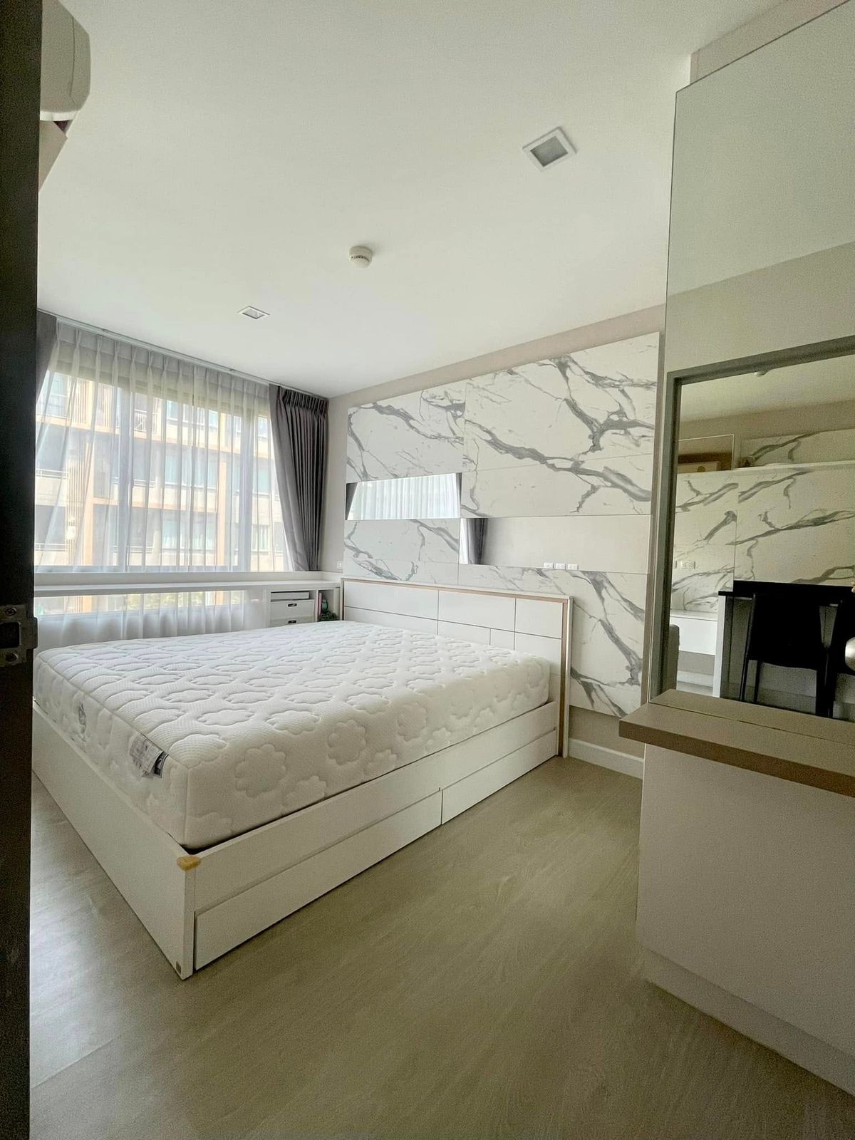 ขายคอนโดรัชดา ห้วยขวาง : Metro Luxe Ratchada / 1 Bedroom (FOR SALE), เมโทรลักซ์ รัชดา / 1 ห้องนอน (ขาย) QC168