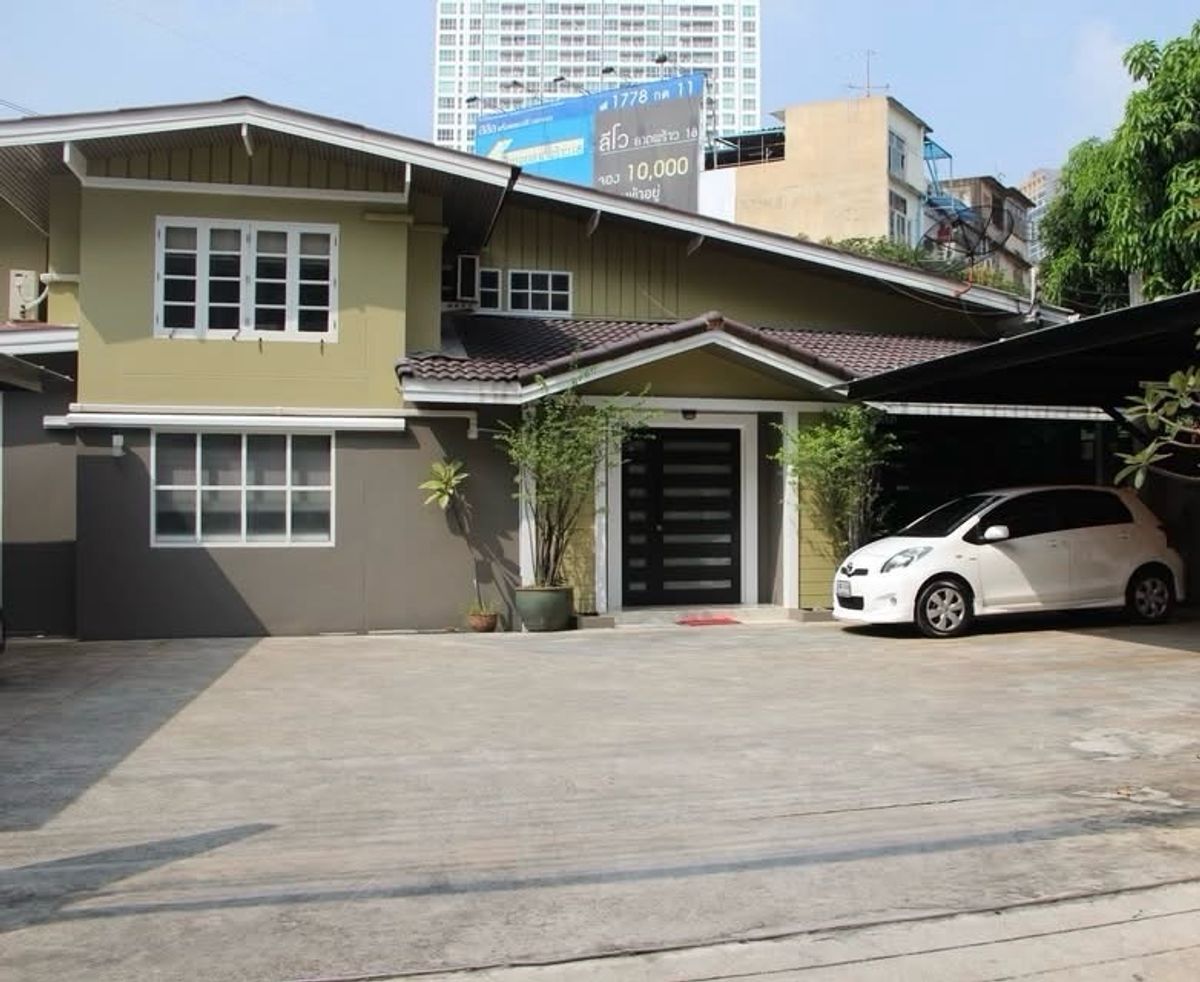 ขายสำนักงานลาดพร้าว เซ็นทรัลลาดพร้าว : 📢👇Office ลาดพร้าว 2 ชั้น เดินทางสะดวก ใกล้แหล่งชุมชน ใกล้ MRT