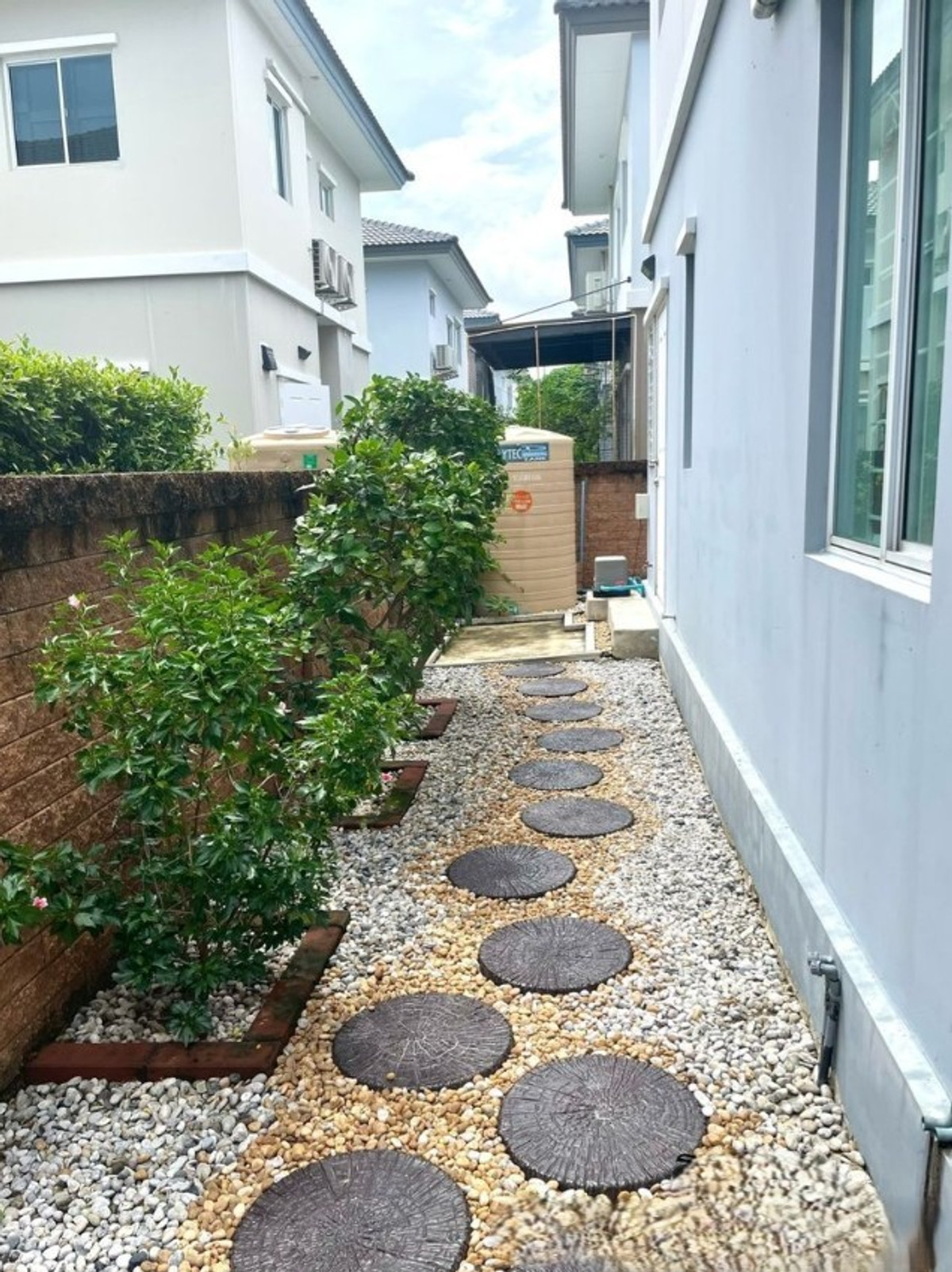 ให้เช่าบ้านปทุมธานี รังสิต ธรรมศาสตร์ : บ้านเดี่ยว 3ห้องนอน ซอยคลองหลวง17 ตรงข้ามกองกษาปณ์ ใกล้ ม.กรุงเทพ เฟอร์ครบ พร้อมอยู่