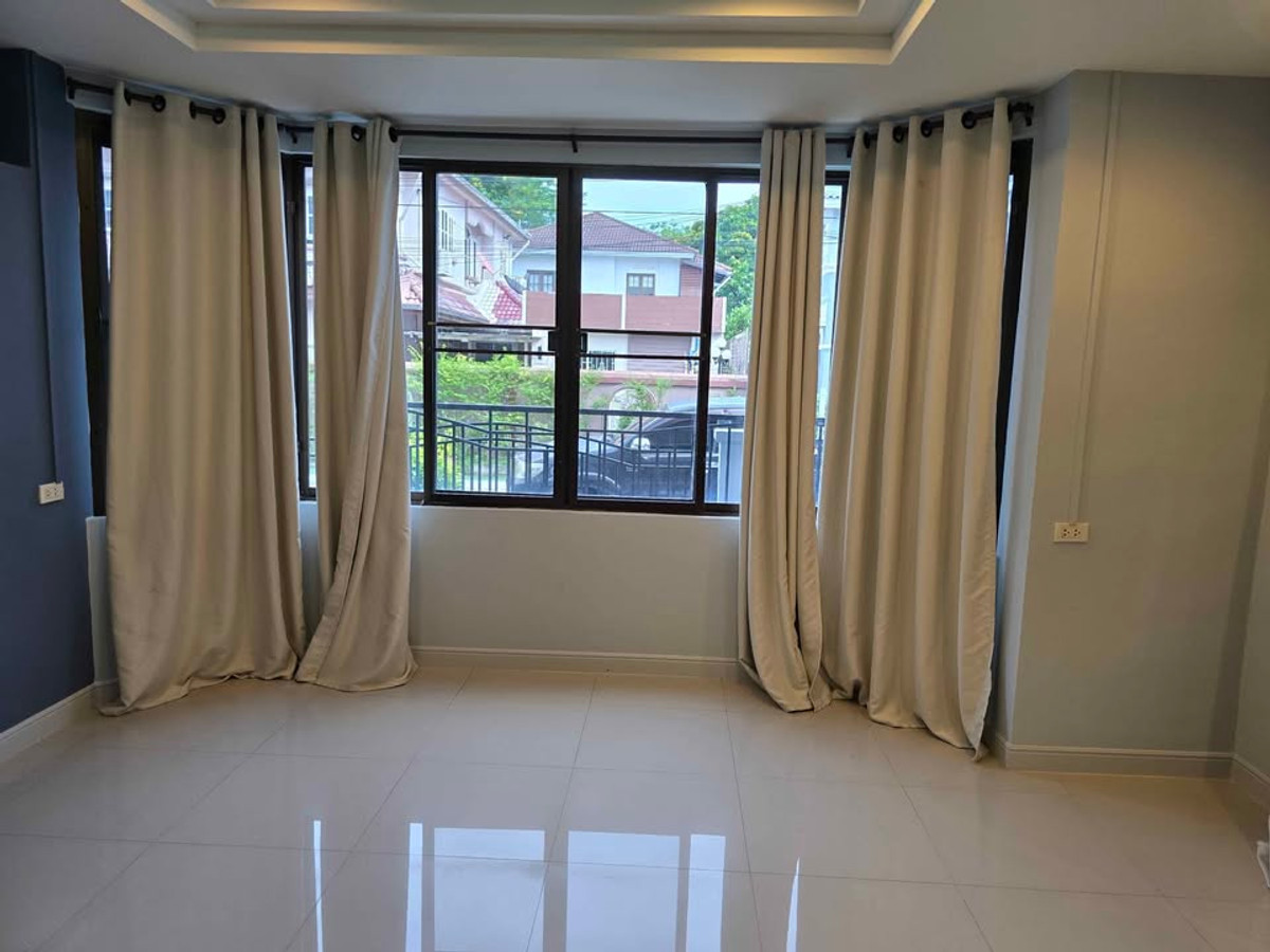 ให้เช่าบ้านนนทบุรี บางใหญ่ บางบัวทอง : บ้านเดี่ยว 4ห้องนอน มีห้องชั้น1 ไทรม้า ท่าอิฐ ใกล้ถนนใหญ่