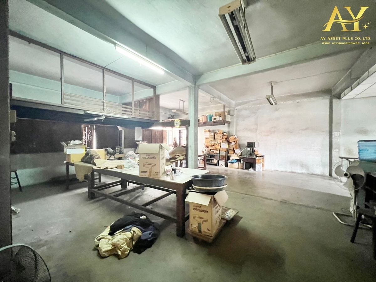 For SaleShop HousePinklao, Charansanitwong : 🏡🏡 V -3 commercial building, 3 booths, Charan Sanitwong 15, Bangkok Yai, Bangkok 42.9 sq.w., Para Special Pia V 18.5 M (selling including 3 booths)