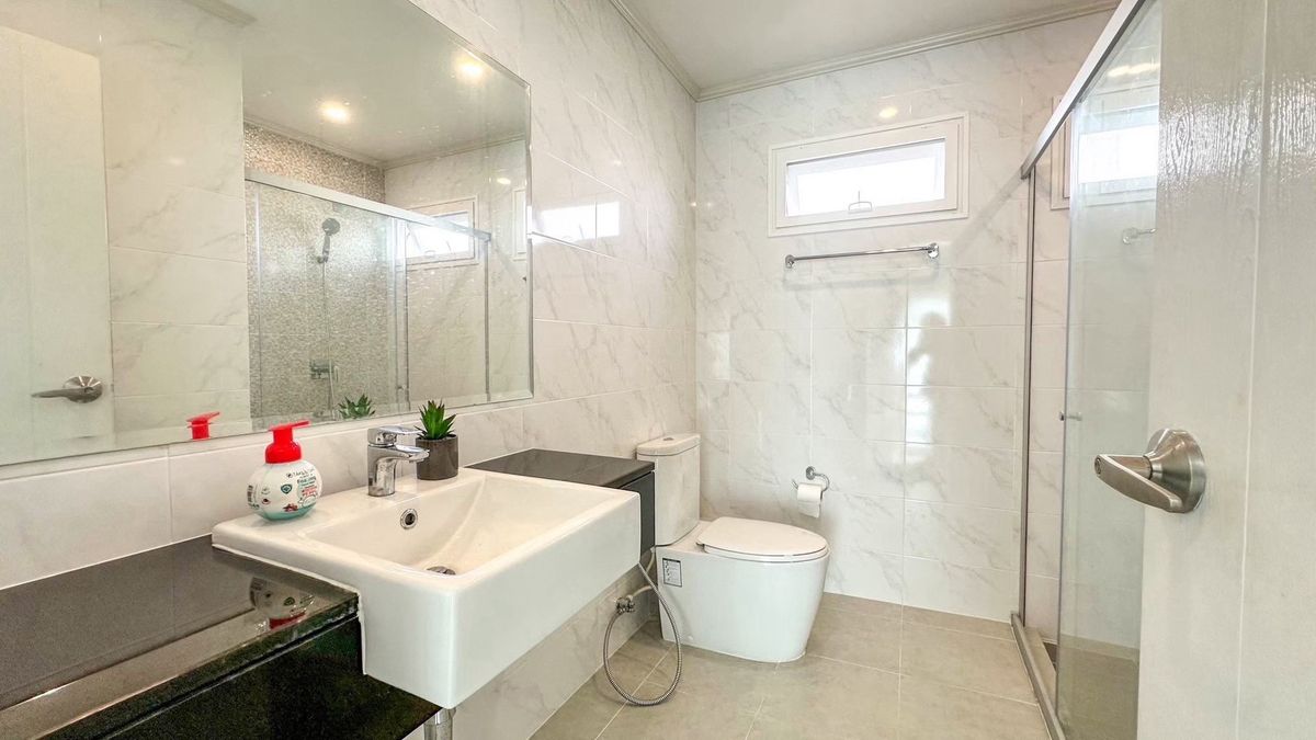 ขายบ้านปทุมธานี รังสิต ธรรมศาสตร์ : บ้านเดี่ยว 2 ชั้น  64.6 ตารางวา ศุภาลัย การ์เด้นวิลล์ กรุงเทพฯ-ปทุมธานี พื้นที่ใช้สอย  197 ตารางเมตร  4 ห้องนอน 3 ห้องน้ำ