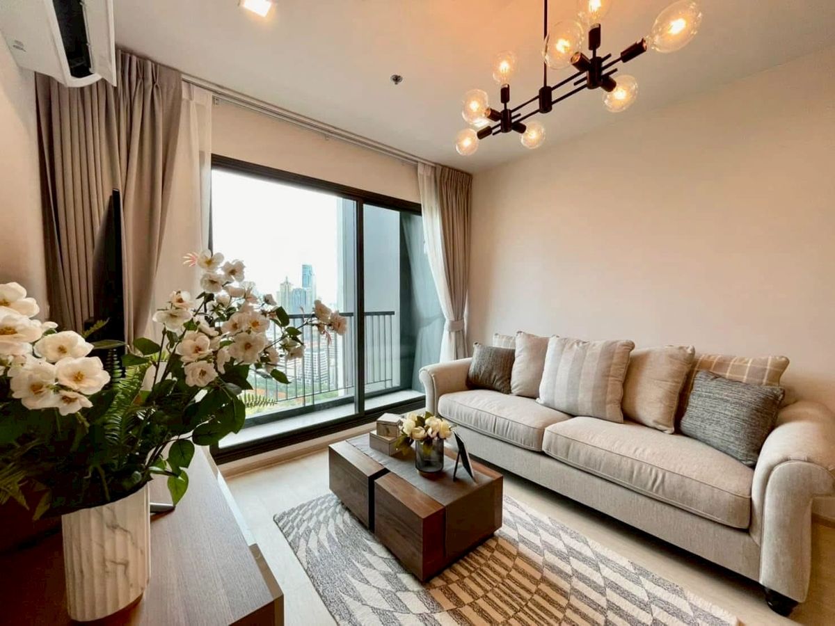 For RentCondoWitthayu, Chidlom, Langsuan, Ploenchit : LTH12518 - Life One Wireless Condo for Rent Size 63 SQM. 2 Beds 2 Baths Near BTS Phloen Chit Station Only 52K/Month