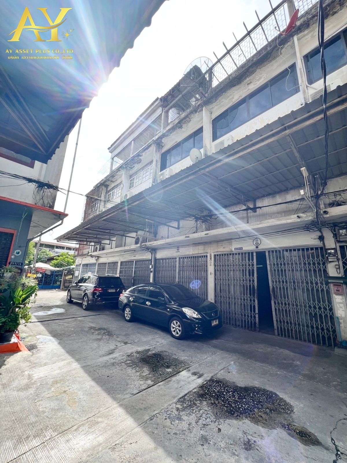 For SaleShop HousePinklao, Charansanitwong : 🏡🏡 V -3 commercial building, 3 booths, Charan Sanitwong 15, Bangkok Yai, Bangkok 42.9 sq.w., Para Special Pia V 18.5 M (selling including 3 booths)