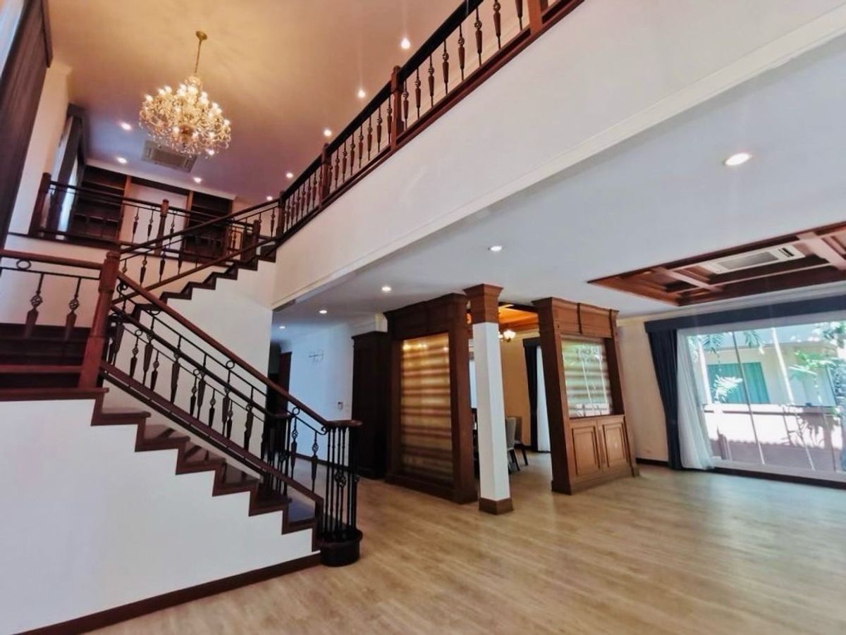 ให้เช่าบ้านบางนา แบริ่ง ลาซาล : ให้เช่า!! บ้านเดี่ยวหรูระดับระดับ Luxury โครงการพฤกษ์ภิรมย์รีเจ้นท์สุขุมวิทในเครือควอลลิตี้เฮ้าส์บนเนื้อที่ 542.4 ตารางวาพร้อมสระว่ายน้ำส่วนตัว 4 ห้องนอน 7 ห้องน้ำ