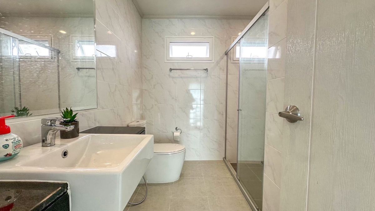 ขายบ้านปทุมธานี รังสิต ธรรมศาสตร์ : บ้านเดี่ยว 2 ชั้น  64.6 ตารางวา ศุภาลัย การ์เด้นวิลล์ กรุงเทพฯ-ปทุมธานี พื้นที่ใช้สอย  197 ตารางเมตร  4 ห้องนอน 3 ห้องน้ำ