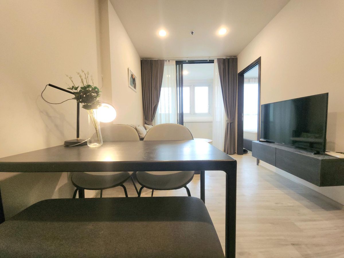 For RentCondoRatchadapisek, Huaikwang, Suttisan : 🔴19,000 ฿ 🔴 🔴 𝐇𝐮𝐚𝐢𝐤𝐡𝐰𝐚𝐧𝐠┃ 𝐇𝐮𝐚𝐢𝐤𝐡𝐰𝐚𝐧𝐠┃ XT Huai Khwang ✅ Near MRT Huai Khwang, happy to serve 🙏 Interested in greeting 𝙇𝙄𝙉𝙀 Mana (answer very quickly): 📱 Property code 6807-0503 📱: ID LINE:@bbcondo88