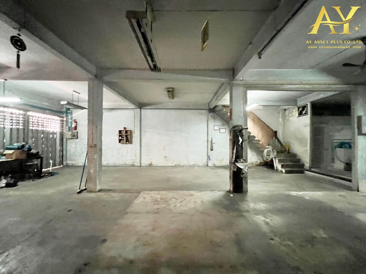 For SaleShop HousePinklao, Charansanitwong : 🏡🏡 V -3 commercial building, 3 booths, Charan Sanitwong 15, Bangkok Yai, Bangkok 42.9 sq.w., Para Special Pia V 18.5 M (selling including 3 booths)