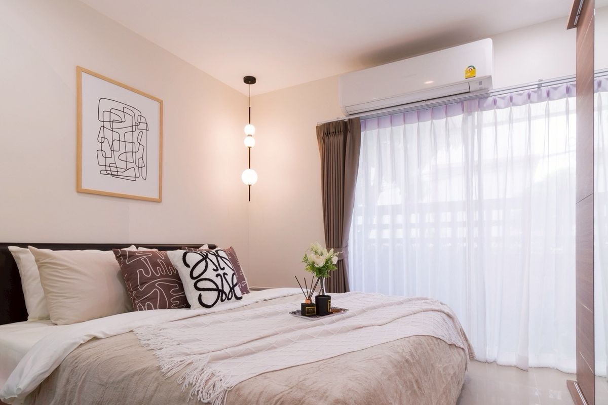 For SaleCondoThaphra, Talat Phlu, Wutthakat : The owner sells themselves. The room is beautiful. Ready to stay.