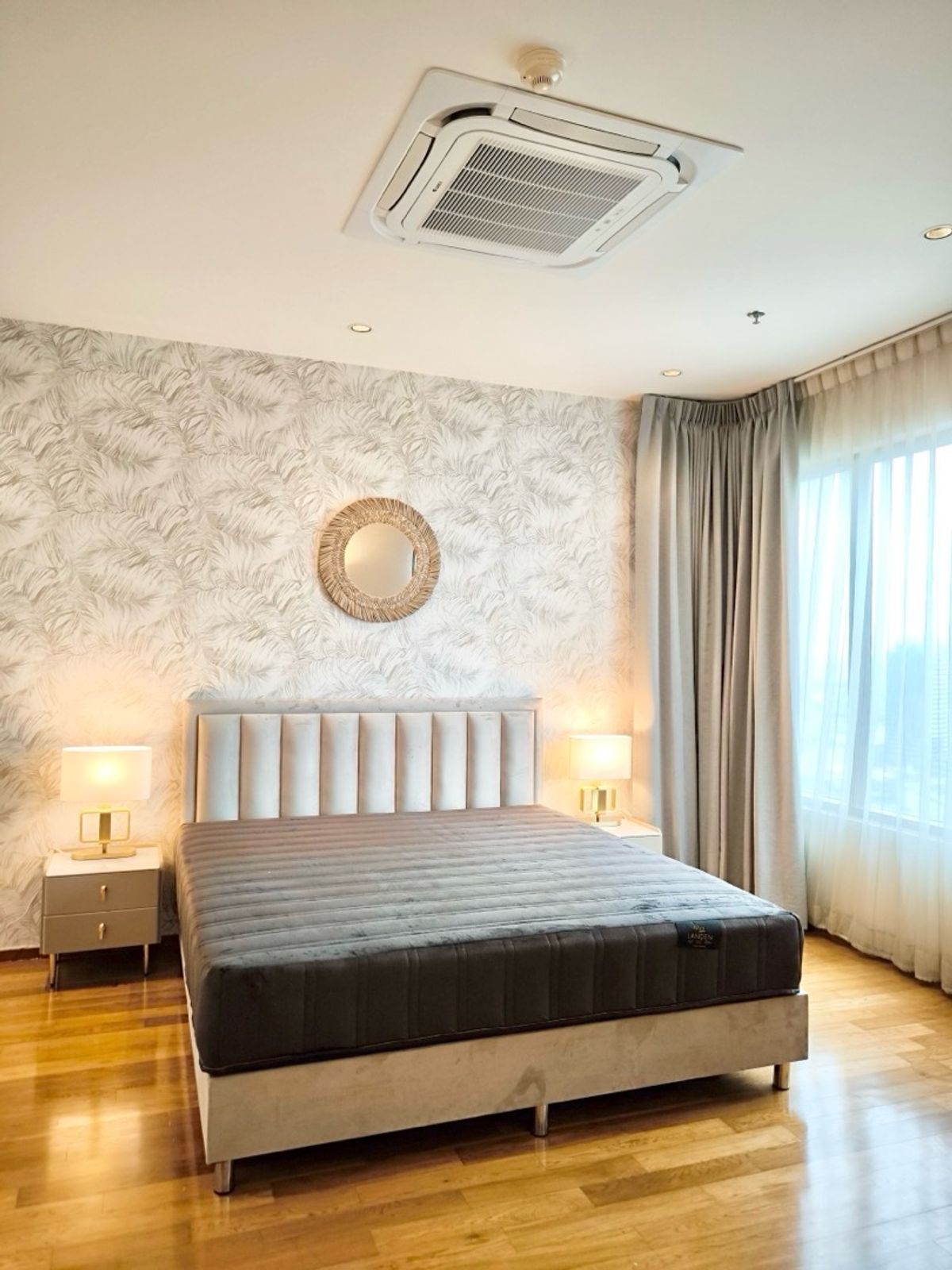 For SaleCondoSukhumvit, Asoke, Thonglor : For Sale: The Emporio Place 3BED4 Bath 161SQM High Floor 20+ River View 35 MB