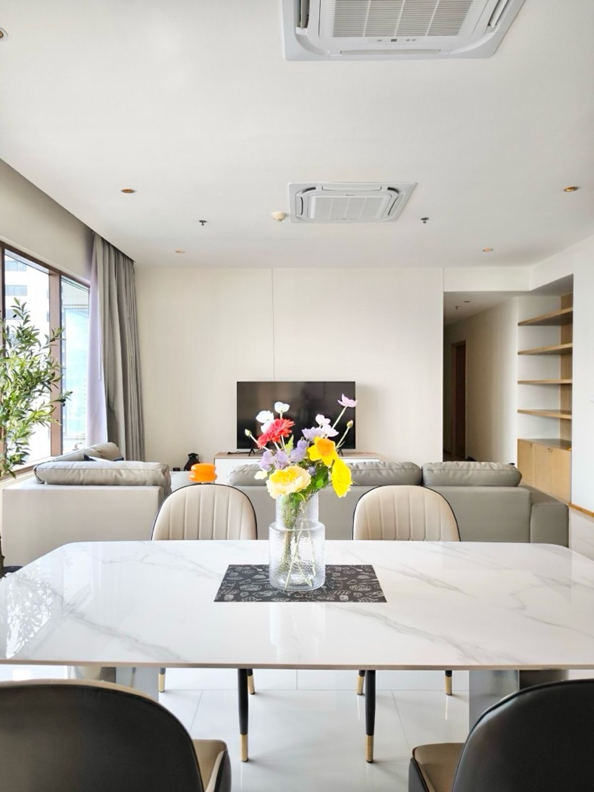 For SaleCondoSukhumvit, Asoke, Thonglor : For Sale: The Emporio Place 3BED4 Bath 161SQM High Floor 20+ River View 35 MB