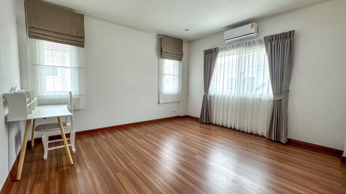 ขายบ้านปทุมธานี รังสิต ธรรมศาสตร์ : บ้านเดี่ยว 2 ชั้น  64.6 ตารางวา ศุภาลัย การ์เด้นวิลล์ กรุงเทพฯ-ปทุมธานี พื้นที่ใช้สอย  197 ตารางเมตร  4 ห้องนอน 3 ห้องน้ำ