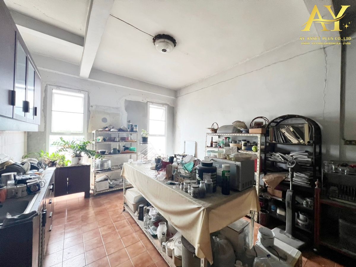 For SaleShop HousePinklao, Charansanitwong : 🏡🏡 V -3 commercial building, 3 booths, Charan Sanitwong 15, Bangkok Yai, Bangkok 42.9 sq.w., Para Special Pia V 18.5 M (selling including 3 booths)