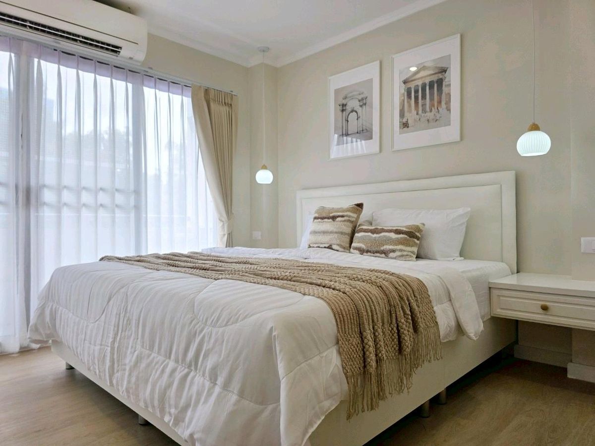 For RentCondoAri,Anusaowaree : Rental of Phasuk Condo, big room, new renovated, beautiful, ready to be near BTS Ari