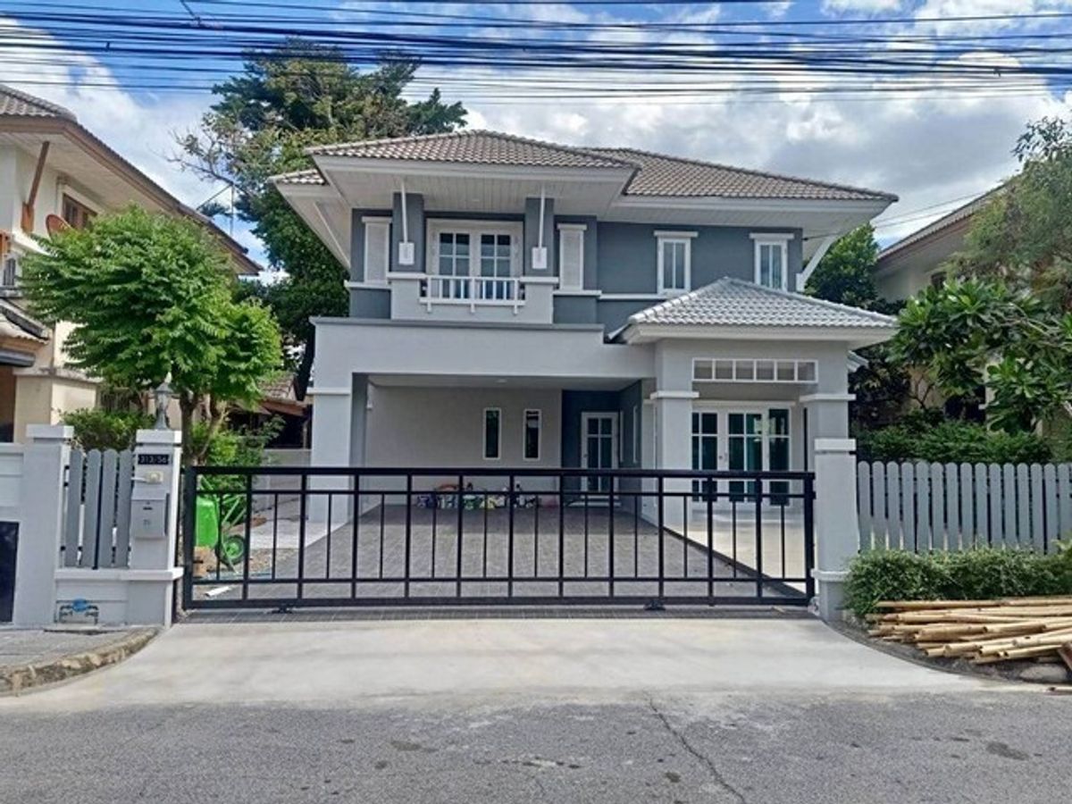 ให้เช่าบ้านมีนบุรี-ร่มเกล้า : RH1126 ให้เช่าบ้าน ลิฟวิ่ง นารา เคหะร่มเกล้า 64  สุวรรณภูมิ2 ชั้น 66 ตารางวา3 ห้องนอน  3 ห้องน้ำ, ห้องโถง, ห้องครัว ที่จอดรถ 4 คัน