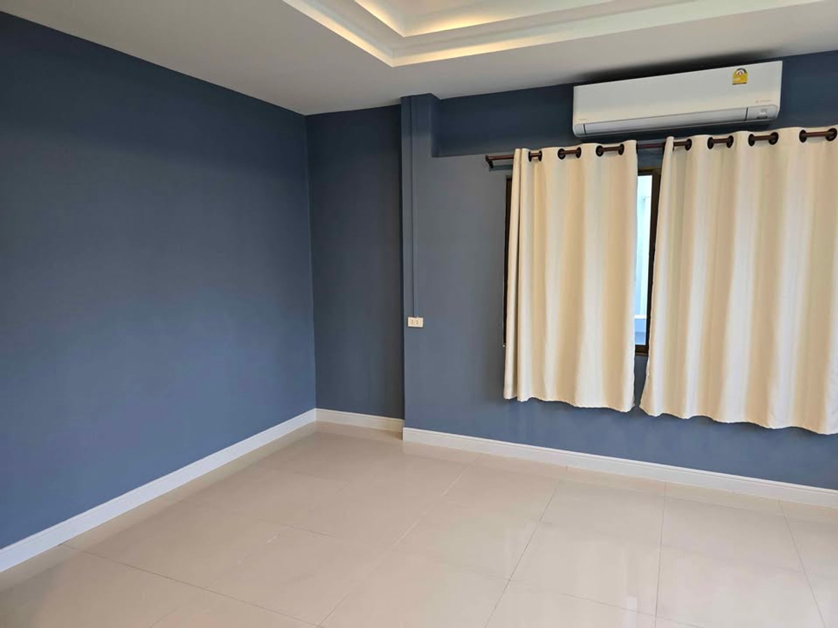 ให้เช่าบ้านนนทบุรี บางใหญ่ บางบัวทอง : บ้านเดี่ยว 4ห้องนอน มีห้องชั้น1 ไทรม้า ท่าอิฐ ใกล้ถนนใหญ่