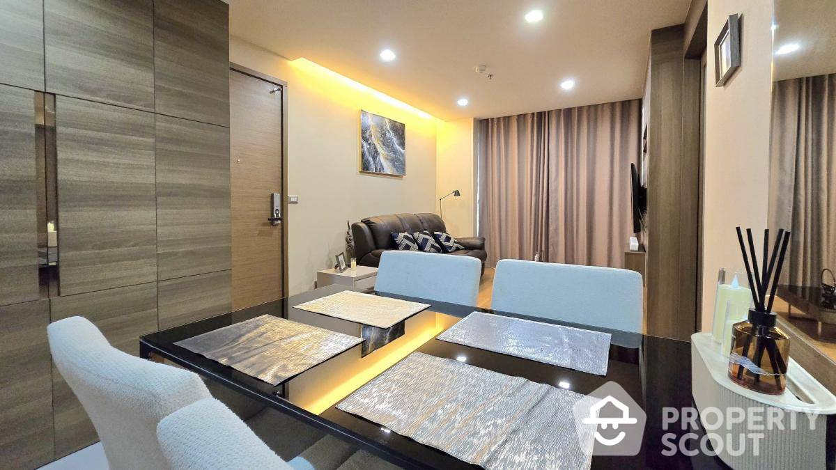 For SaleCondoSathorn, Narathiwat : 1-BR Condo at The Address Sathorn near BTS Saint Louis
