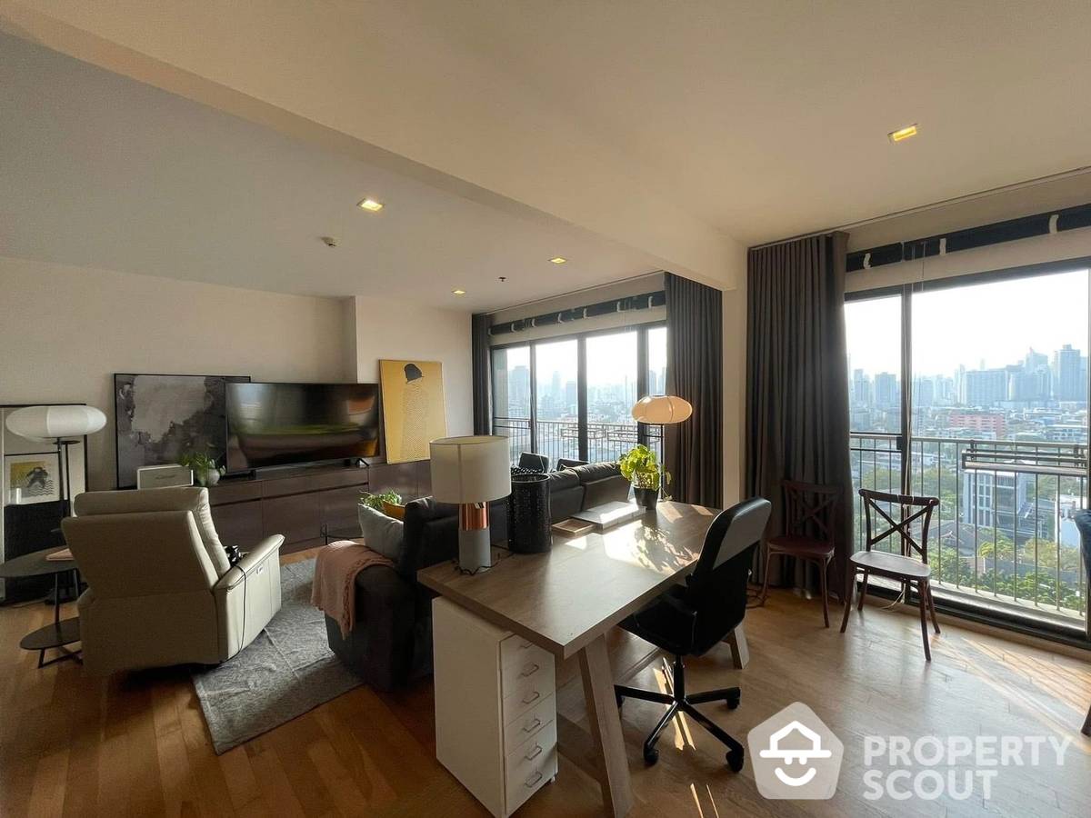 For SaleCondoSukhumvit, Asoke, Thonglor : 2-BR Condo at Noble Solo close to Thong Lo