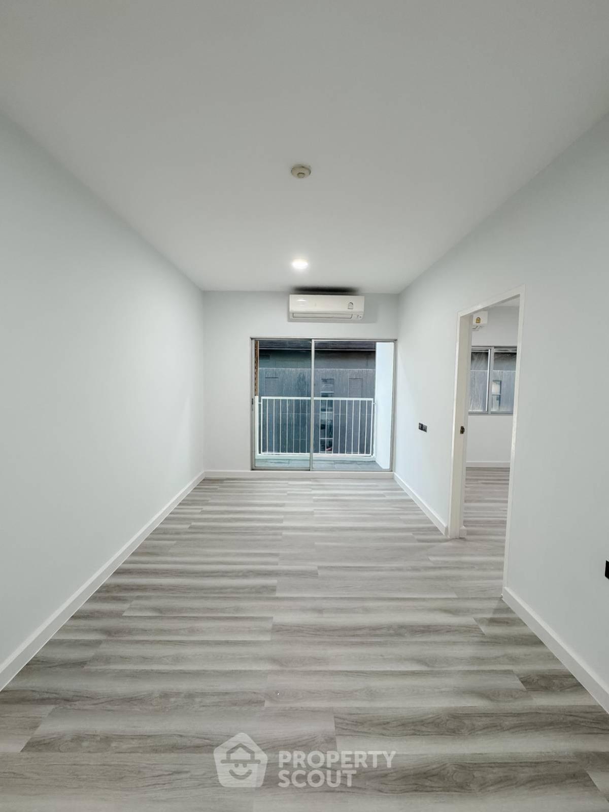 For SaleCondoRama9, Petchburi, RCA : 2-BR Condo at A Space Asoke-Ratchada near MRT Phra Ram 9