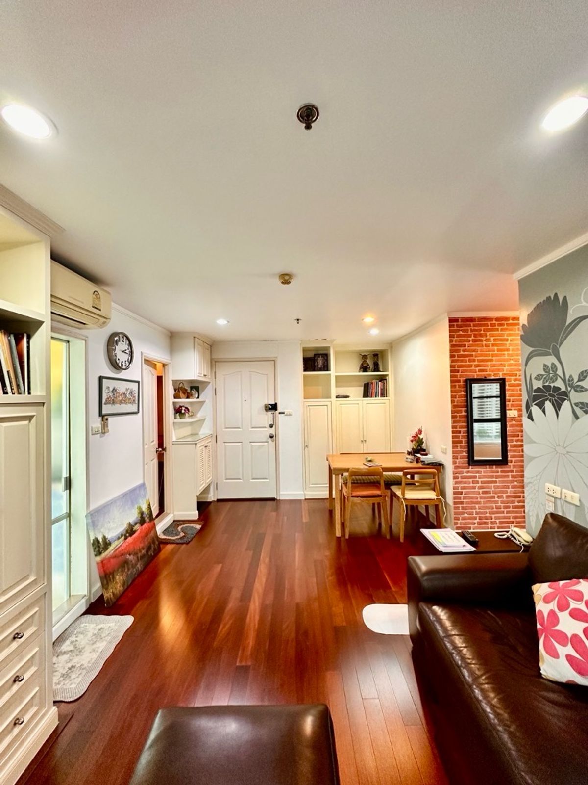 ขายคอนโดรัตนาธิเบศร์ สนามบินน้ำ พระนั่งเกล้า : 2 ห้องนอน วิวแม่น้ำ 180 องศา ลมเย็น พร้อมเข้าอยู่อาศัย ตรม.ละ 54,000 