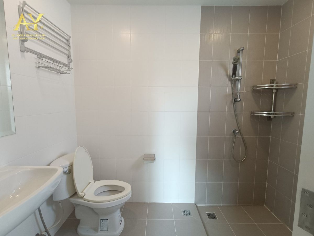 ขายบ้านนวมินทร์ รามอินทรา : ขายด่วน!!!🔥  บ้านเดี่ยว 60.9 ตรว. โครงการเดอะเซนโทร รามอินทรา 109 ซอยพระยาสุเรนทร์ 21 รามอินทรา ถูกสุดในโครงการ เพียง 5.6 ล้าน!! 