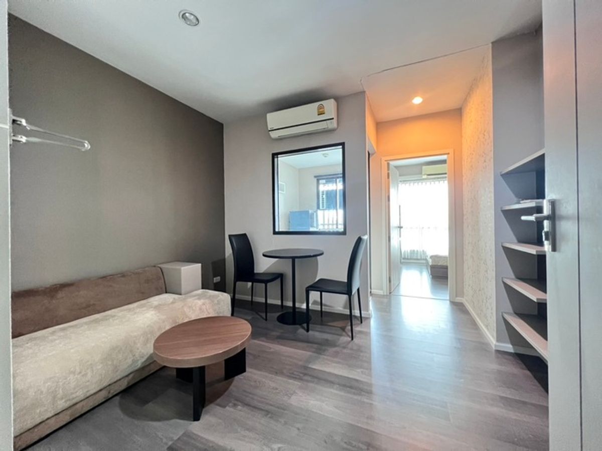 ให้เช่าคอนโดบางซื่อ วงศ์สว่าง เตาปูน : ⭐⭐[เช่า] The Stage Taopoon Interchange 1Bed 33 ตร.ม. ชั้น 8 วิวสระ แต่งครบ ห้องพร้อมอยู่!! LINE: @atfirm⭐⭐