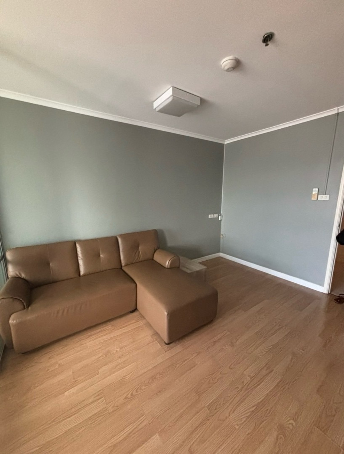 For RentCondoBang kae, Phetkasem : Lumphini Ville Condo for Rental, Bang Khae MRT50 meters, size 35 sq. M. 1 bed, 1 water, price 8,500/ month, call 093-028-1245id Line: Properagency