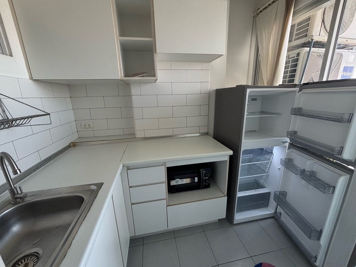 ให้เช่าคอนโดบางแค เพชรเกษม : ให้เช่า  คอนโด ลุมพินีวิลล์บางแค  mrt50  เมตร  
ขนาด  32   ตร . ม  1 นอน1 น้ำ  
ราคา  8,500/ เดือน
โทร 093-028-1245
id line:properagency 