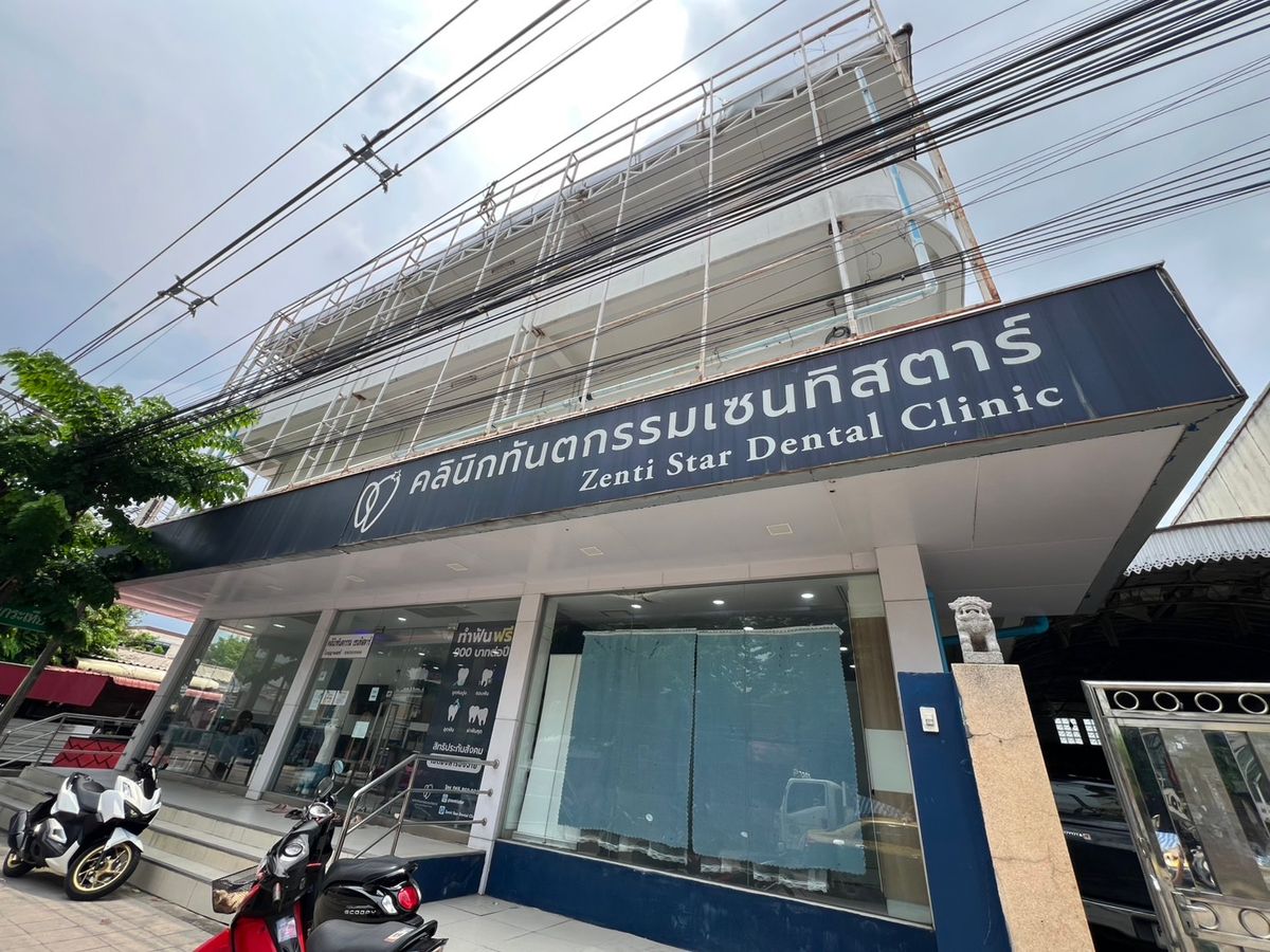 ให้เช่าอาคารพาณิชย์โชคชัย4 ลาดพร้าว71 : ให้เช่าอาคารพาณิชย์ 3ชั้น ลาดพร้าว71 หัวมุมติดถนน4เลนส์ ที่จอดรถ4-5คัน