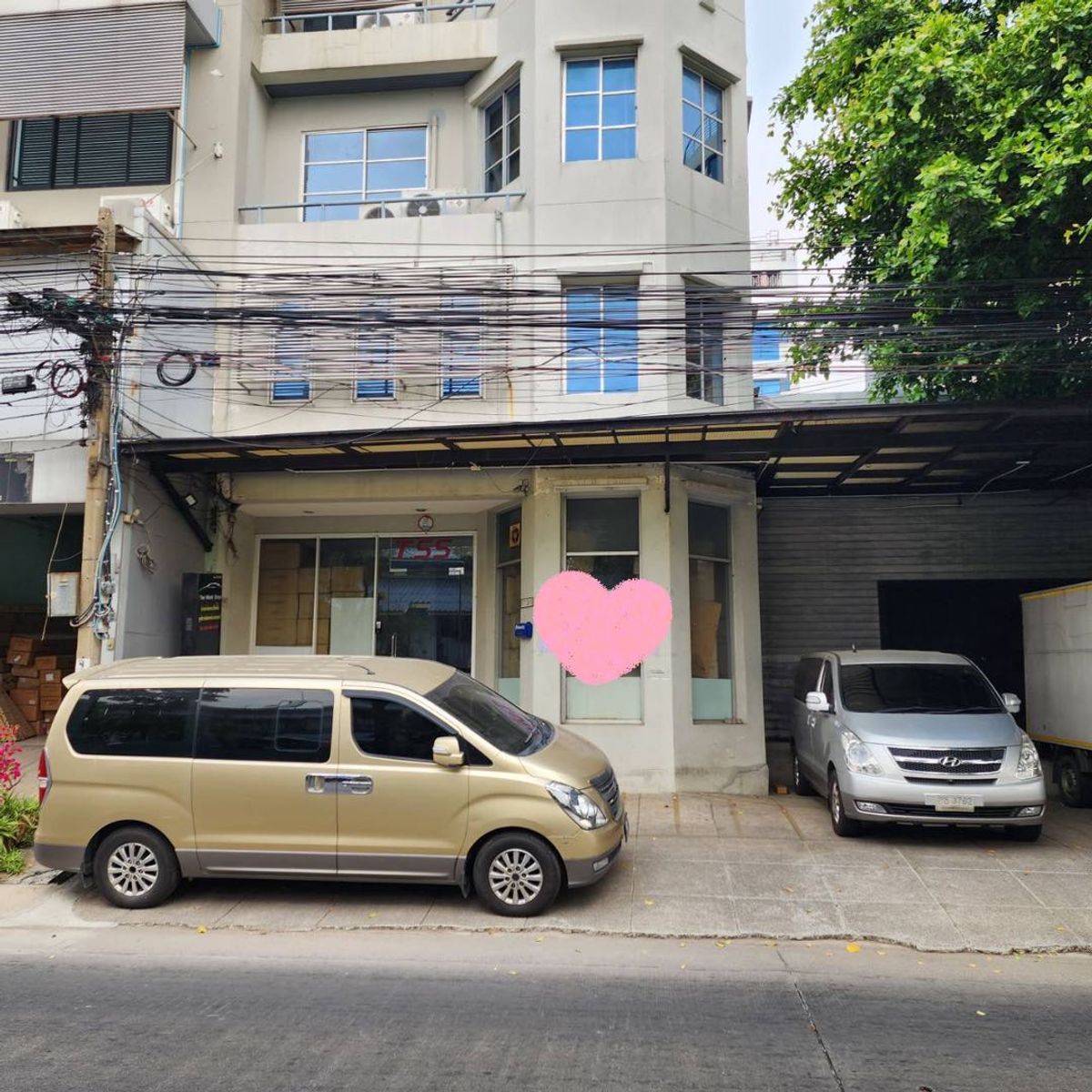 For RentHome OfficeLadprao101, Happy Land, The Mall Bang Kapi : 🔥 Home Office rental 🔥 Wang Thonglang, excellent location, near many important sources Foreigners can rent Suitable for doing business or warehouses