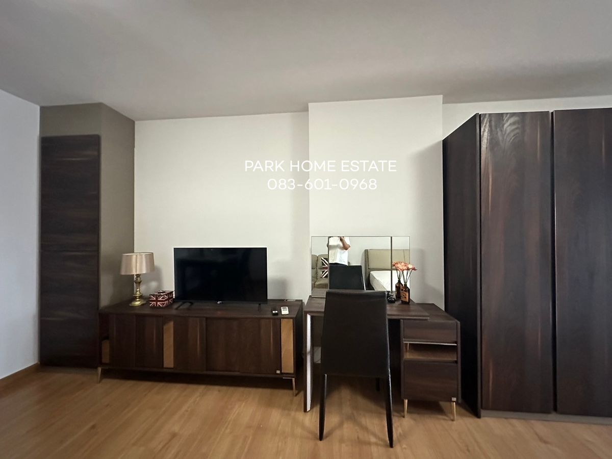 ให้เช่าคอนโดพระราม 9 เพชรบุรีตัดใหม่ RCA : For Rent Supalai Park Ekkamai - Thonglor |  34.5 sqm. 📞 Line : @pukkhome (with @) , 083-601-0968