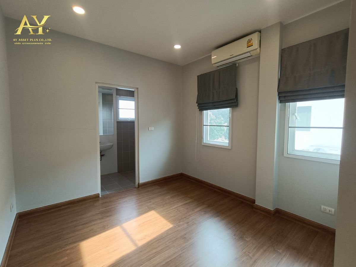 ขายบ้านนวมินทร์ รามอินทรา : ขายด่วน!!!🔥  บ้านเดี่ยว 60.9 ตรว. โครงการเดอะเซนโทร รามอินทรา 109 ซอยพระยาสุเรนทร์ 21 รามอินทรา ถูกสุดในโครงการ เพียง 5.6 ล้าน!! 