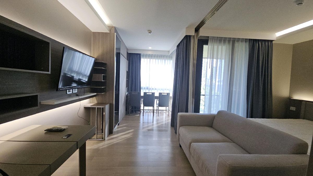 ให้เช่าคอนโดสุขุมวิท อโศก ทองหล่อ : ให้เช่า Urbitia Thonglor 1 ห้องนอน พร้อมเข้าอยู่