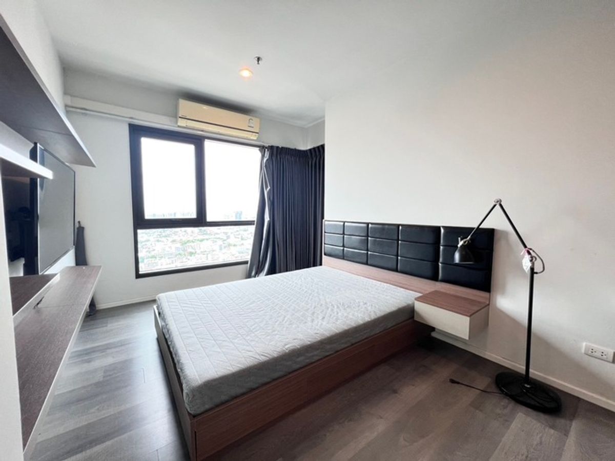 For RentCondoBang Sue, Wong Sawang, Tao Pun : ⭐⭐ [Rent] The Stage Taopoon Interchange 2BED 58 sq.m., 35th floor, complete room, ready to stay !! Line: @atfirm⭐⭐