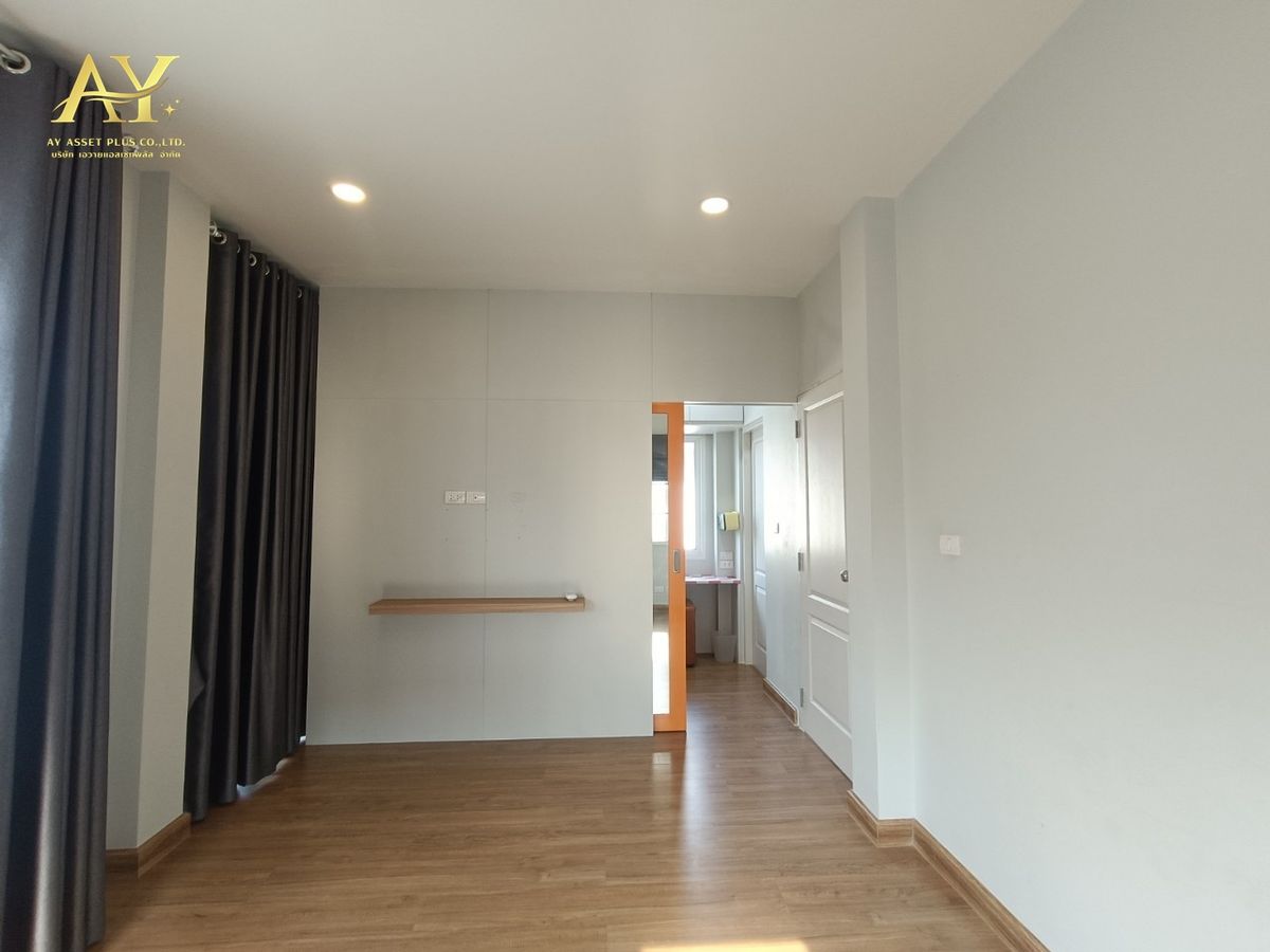 ขายบ้านนวมินทร์ รามอินทรา : ขายด่วน!!!🔥  บ้านเดี่ยว 60.9 ตรว. โครงการเดอะเซนโทร รามอินทรา 109 ซอยพระยาสุเรนทร์ 21 รามอินทรา ถูกสุดในโครงการ เพียง 5.6 ล้าน!! 