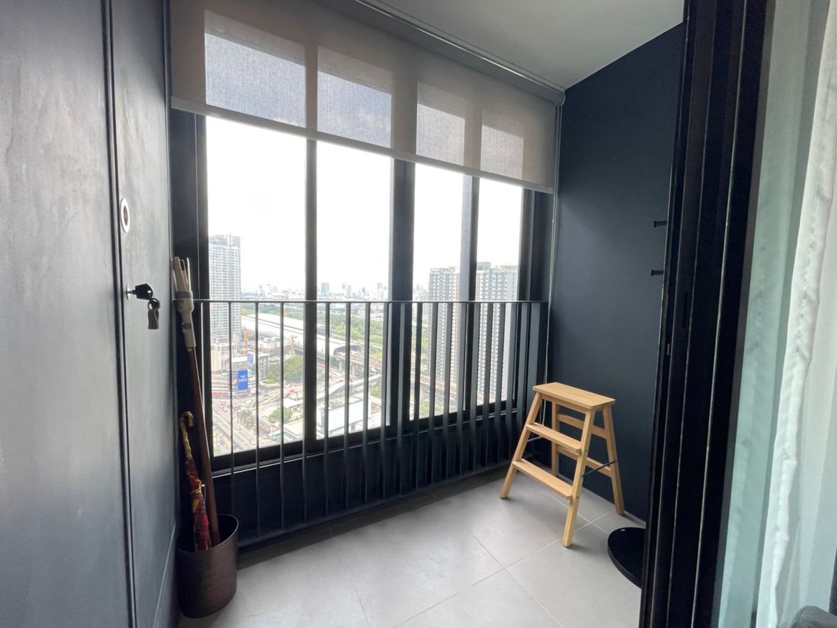 ขายคอนโดพระราม 9 เพชรบุรีตัดใหม่ RCA : ขายด่วน ห้องสวยมาก Ideo Mobi Asoke พร้อมเฟอนิเจอร์ เครื่องใช้ไฟฟ้าครบ